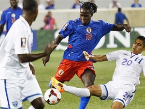 Haiti-vs-Honduras-Gold-Cup-2013  Pascal