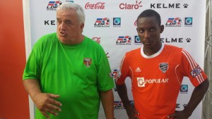 Sam Colson et son coach, Albert Benaiges