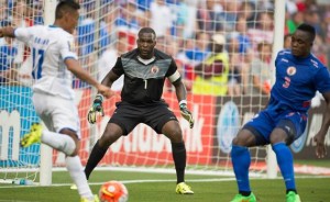 Johny Placide attend